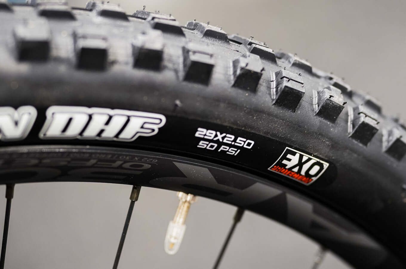 Maataanduiding van een Maxxis Minion MTB-band