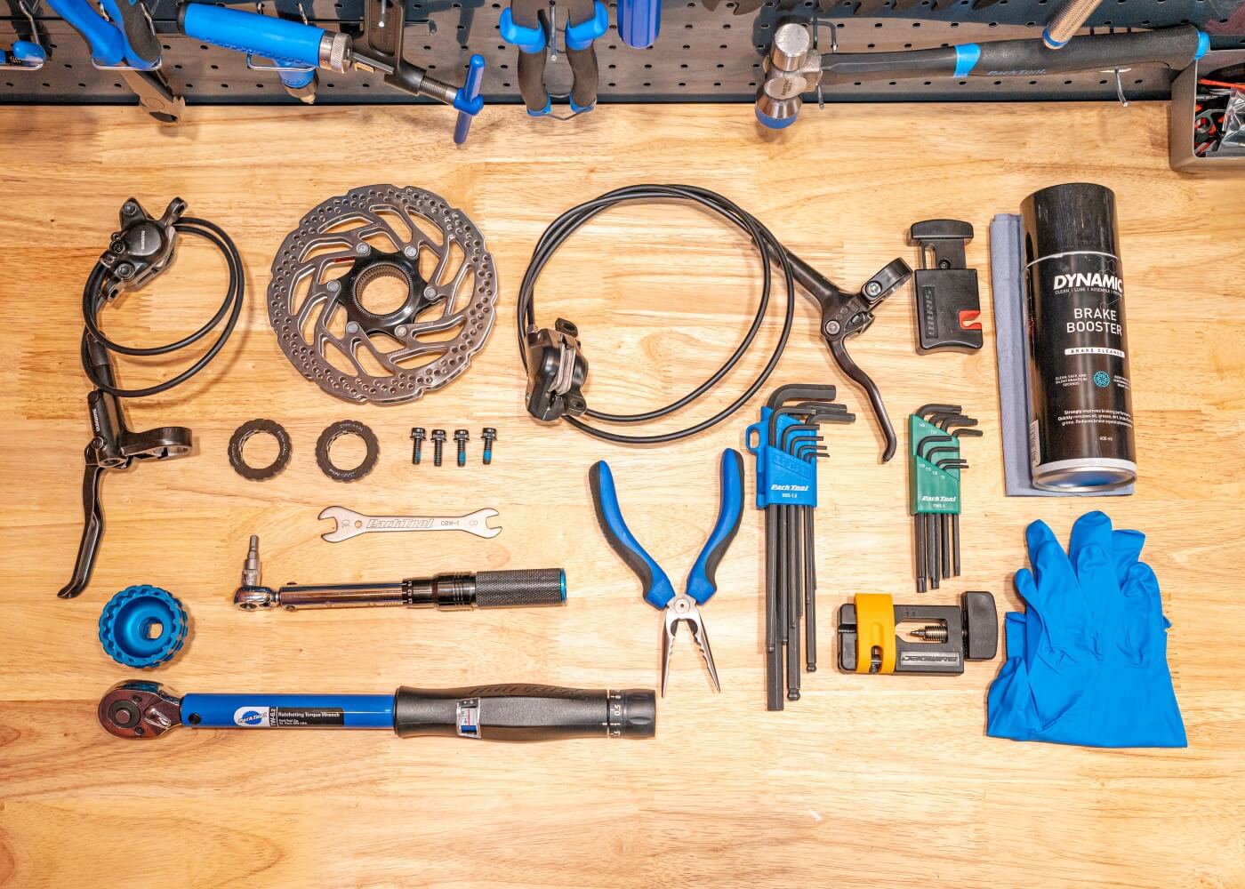 Gereedschap en materiaal voor het achteraf monteren van schijfremmen